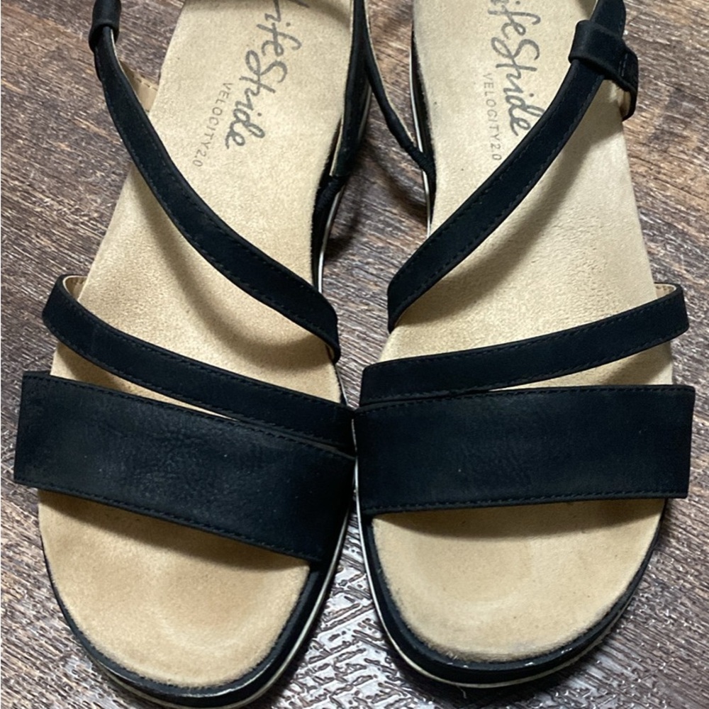 Life Stride Black Minimalist Sandals